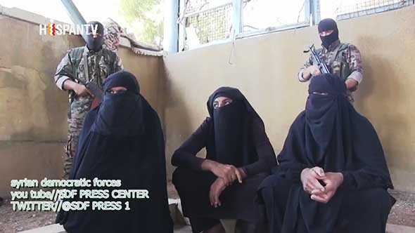 Video: IS-terrorister flyr strider i Syrien i kvinnokläder