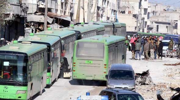 Terroristmilis i östra Aleppo besköt busskaravan och evakueringen har avbrutits