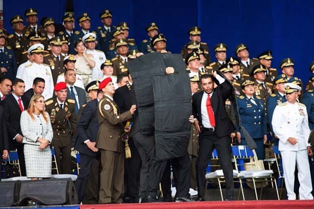 VENEZUELA: ¡Cuatro drones armados con explosivos atentaron contra el presidente Maduro!