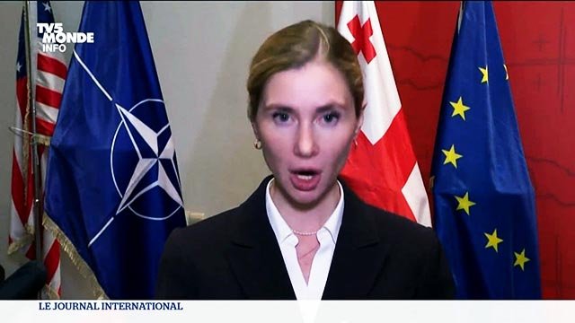 ”Valfusk” utan bevis i Georgien och oppositionen visar upp sina fyra nationsflaggor